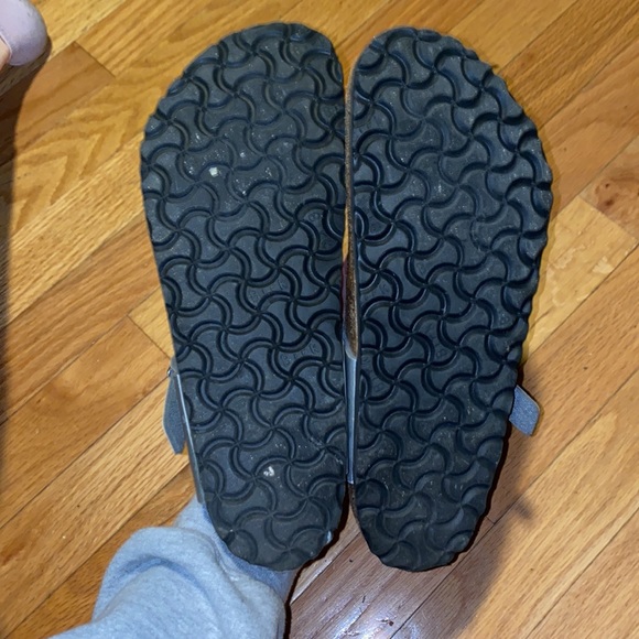 Birkenstock Gizeh Sandals - Picture 6 of 8